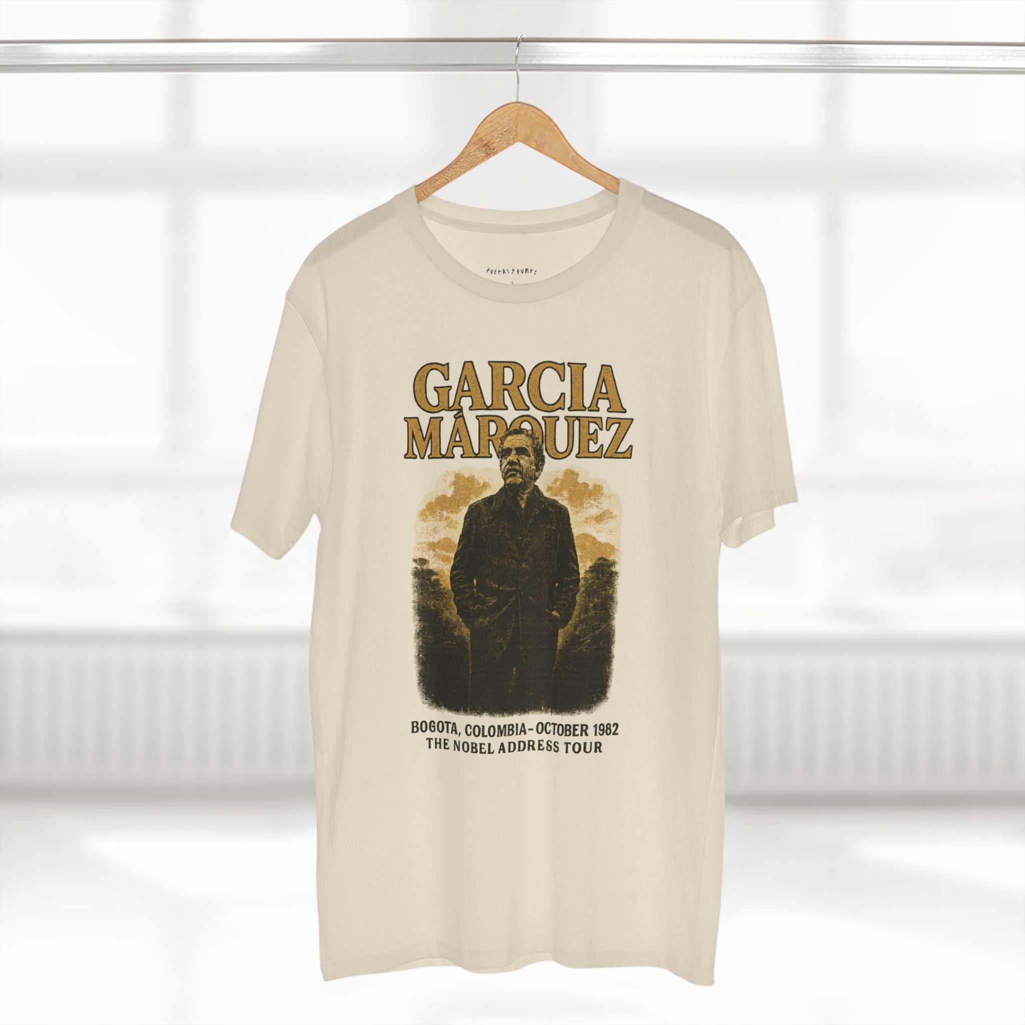 García Márquez Tour Tee (Cielos)